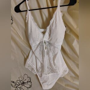 Abercrombie & Fitch White Lace Teddy Size Medium